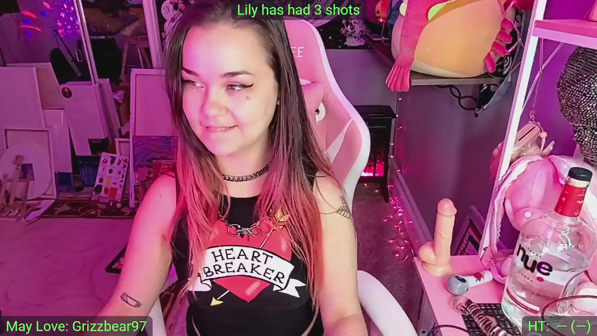 Gallery image thumbnail from LilyWhite42O's myfreecams stream on, 05/03/2025, 19:58 image 3 of 20