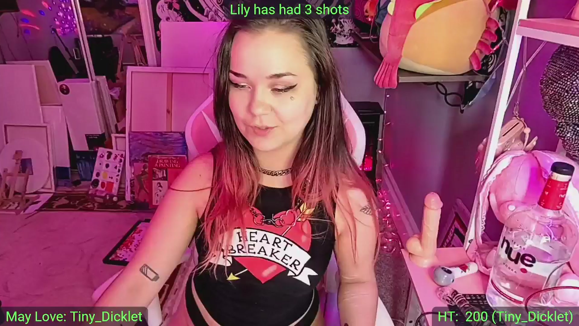 Gallery image thumbnail from LilyWhite42O's myfreecams stream on, 05/03/2025, 19:58 image 14 of 20