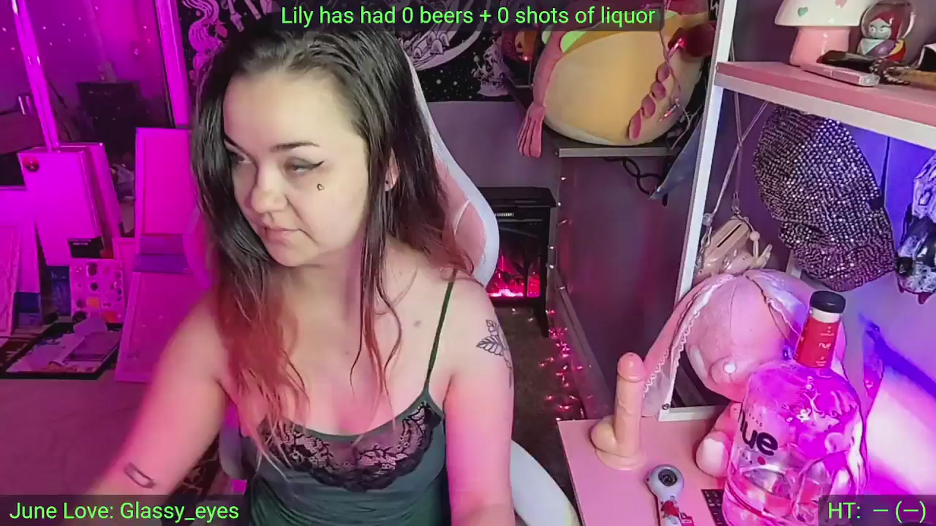 Gallery image thumbnail from LilyWhite42O's myfreecams stream on, 06/06/2025, 12:35 image 8 of 20