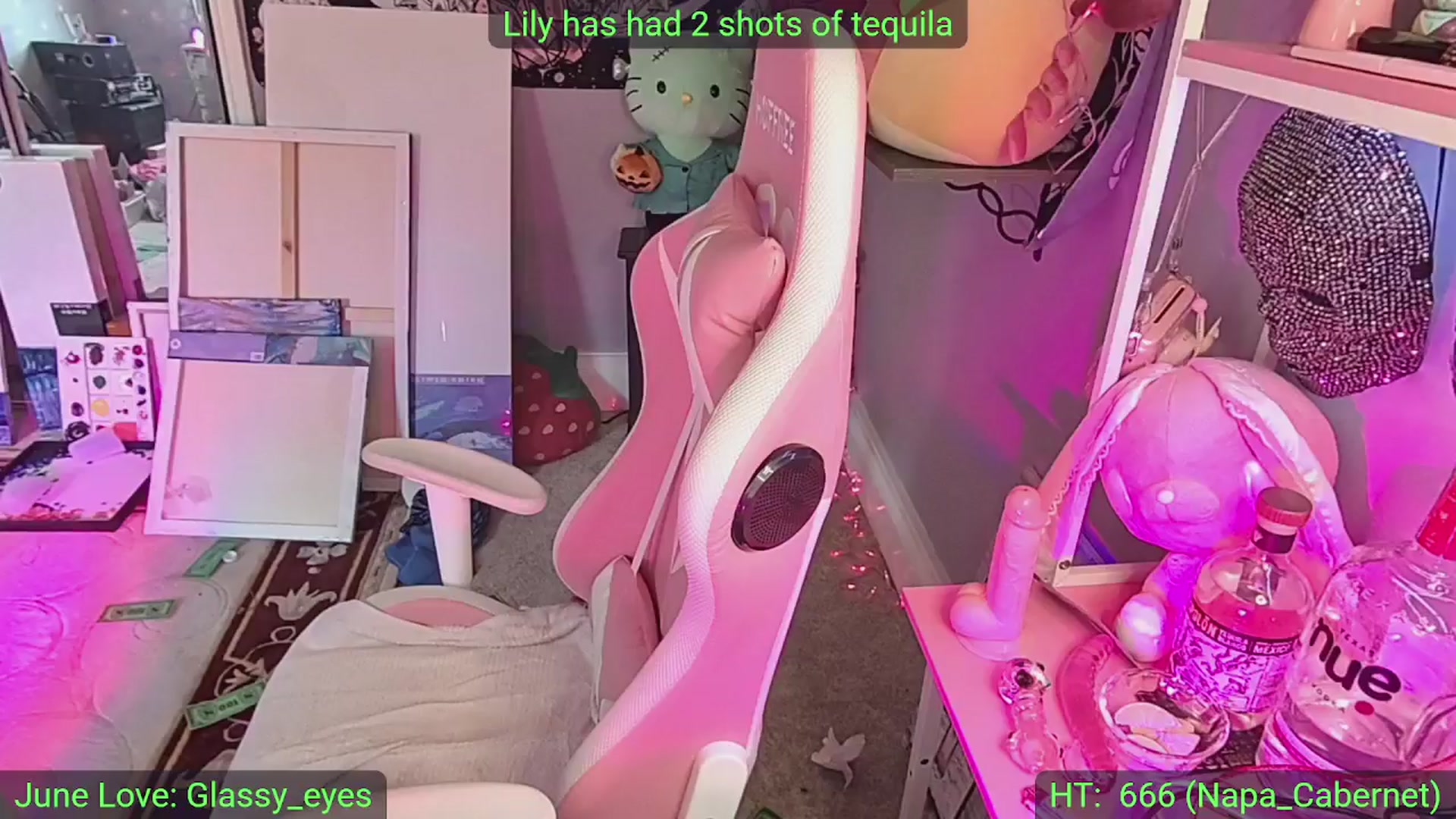Gallery image thumbnail from LilyWhite42O's myfreecams stream on, 06/29/2025, 17:38 image 13 of 20