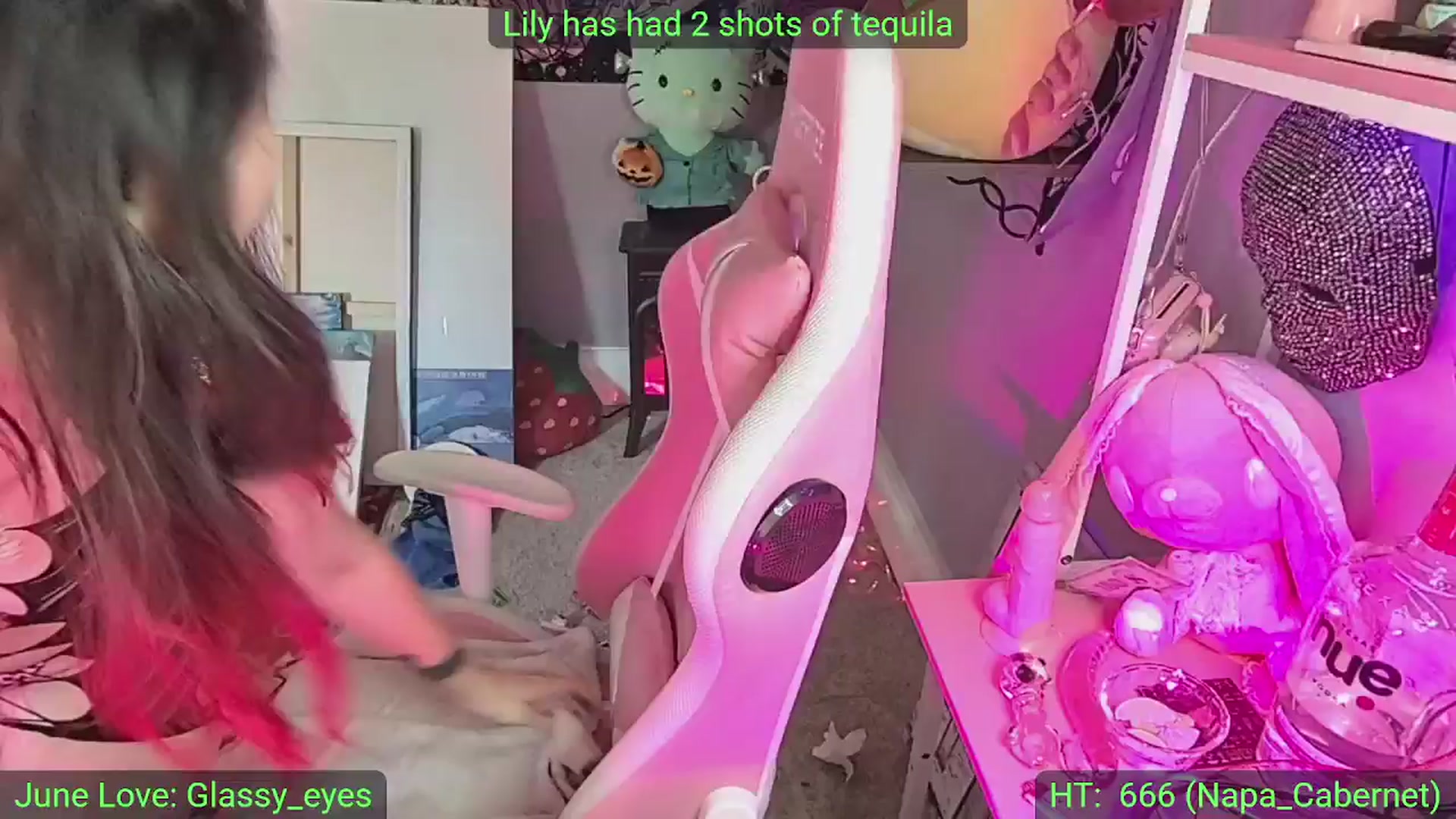 Gallery image thumbnail from LilyWhite42O's myfreecams stream on, 06/29/2025, 20:02 image 6 of 20