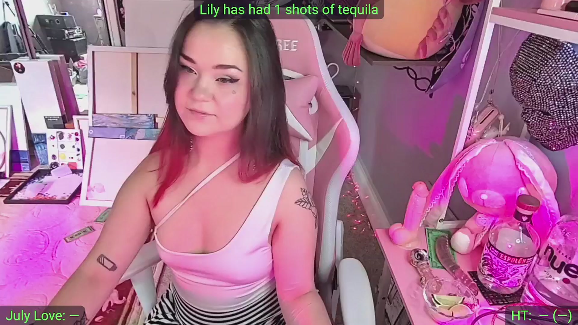 Gallery image thumbnail from LilyWhite42O's myfreecams stream on, 07/01/2025, 17:26 image 19 of 20
