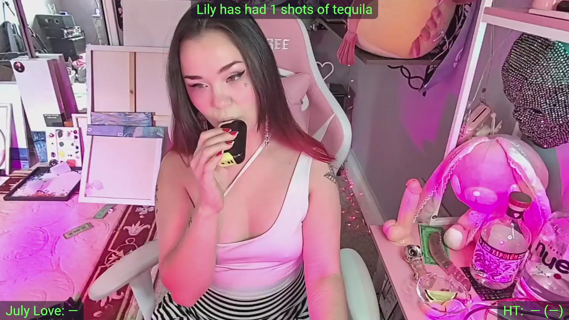Gallery image thumbnail from LilyWhite42O's myfreecams stream on, 07/01/2025, 17:26 image 17 of 20