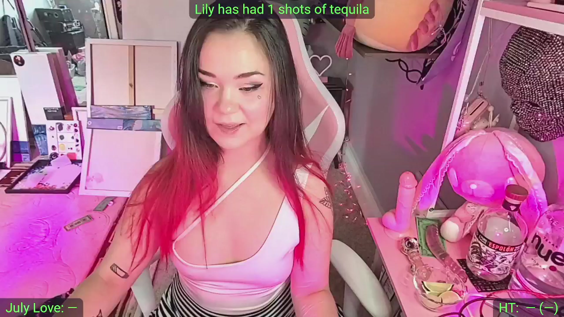 Gallery image thumbnail from LilyWhite42O's myfreecams stream on, 07/01/2025, 20:59 image 2 of 20