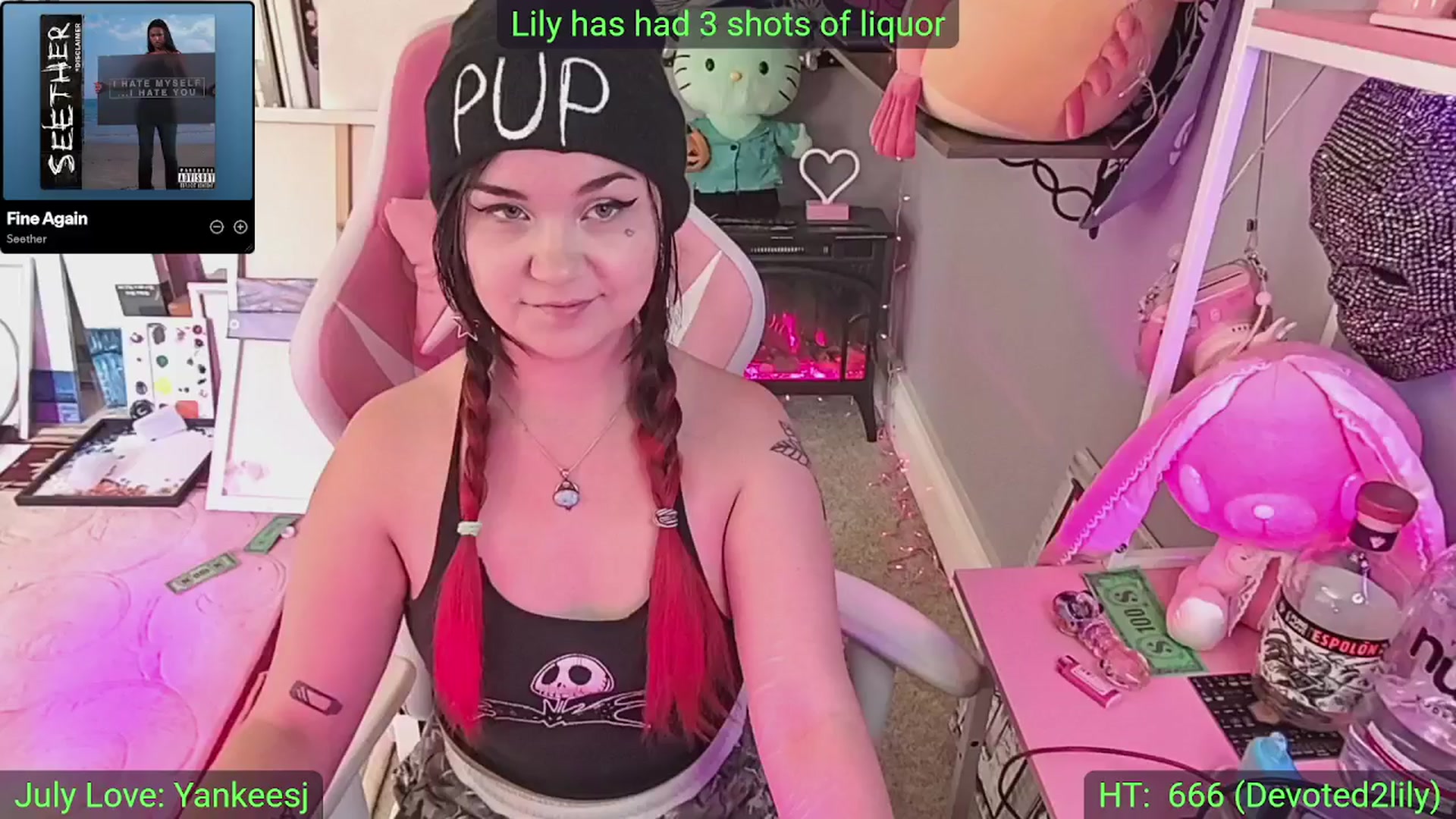 Gallery image thumbnail from LilyWhite42O's myfreecams stream on, 07/06/2025, 21:59 image 8 of 20