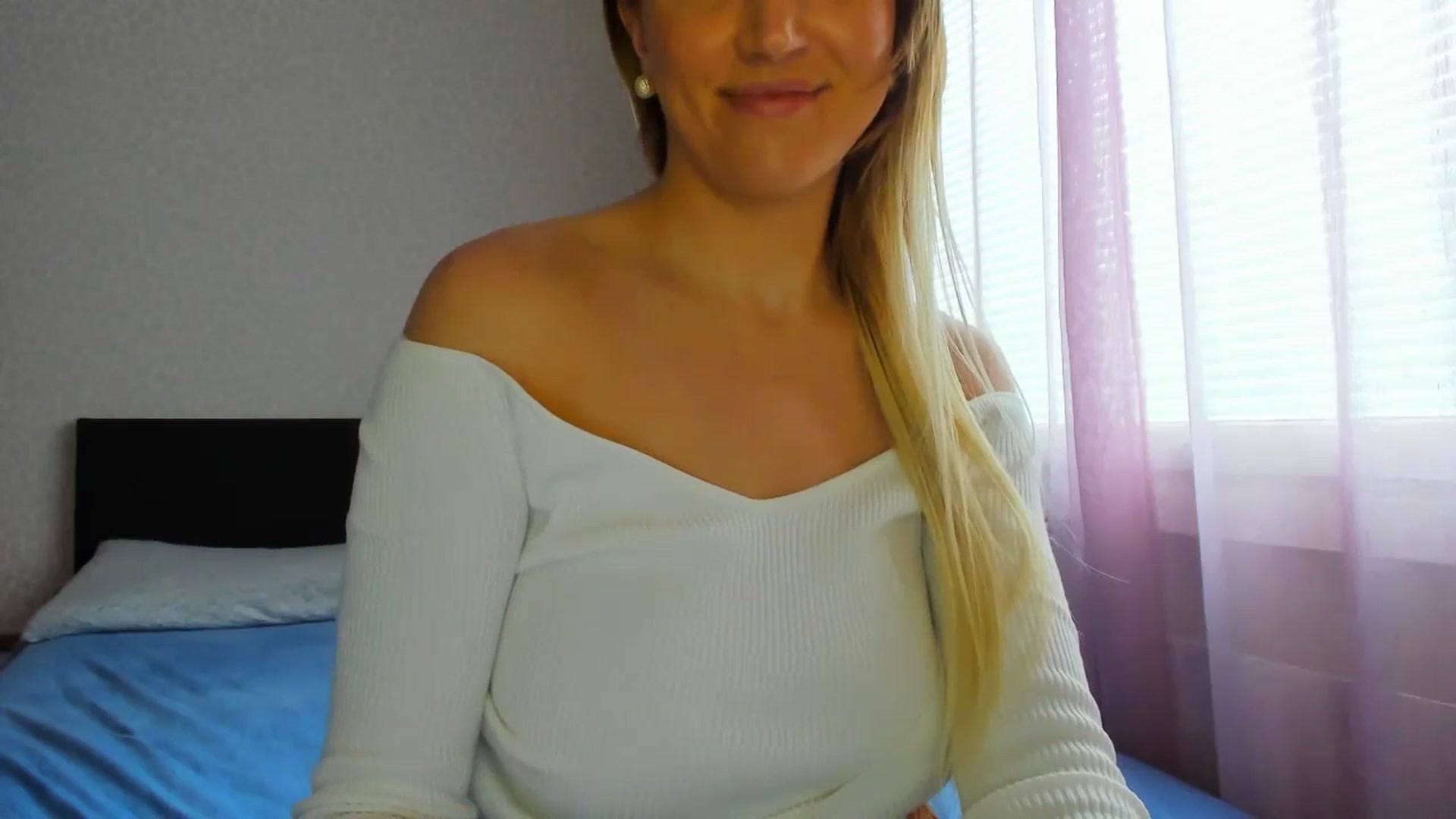 Gallery image thumbnail from Lily_8's myfreecams stream on, 09/15/2025, 13:26 image 16 of 20