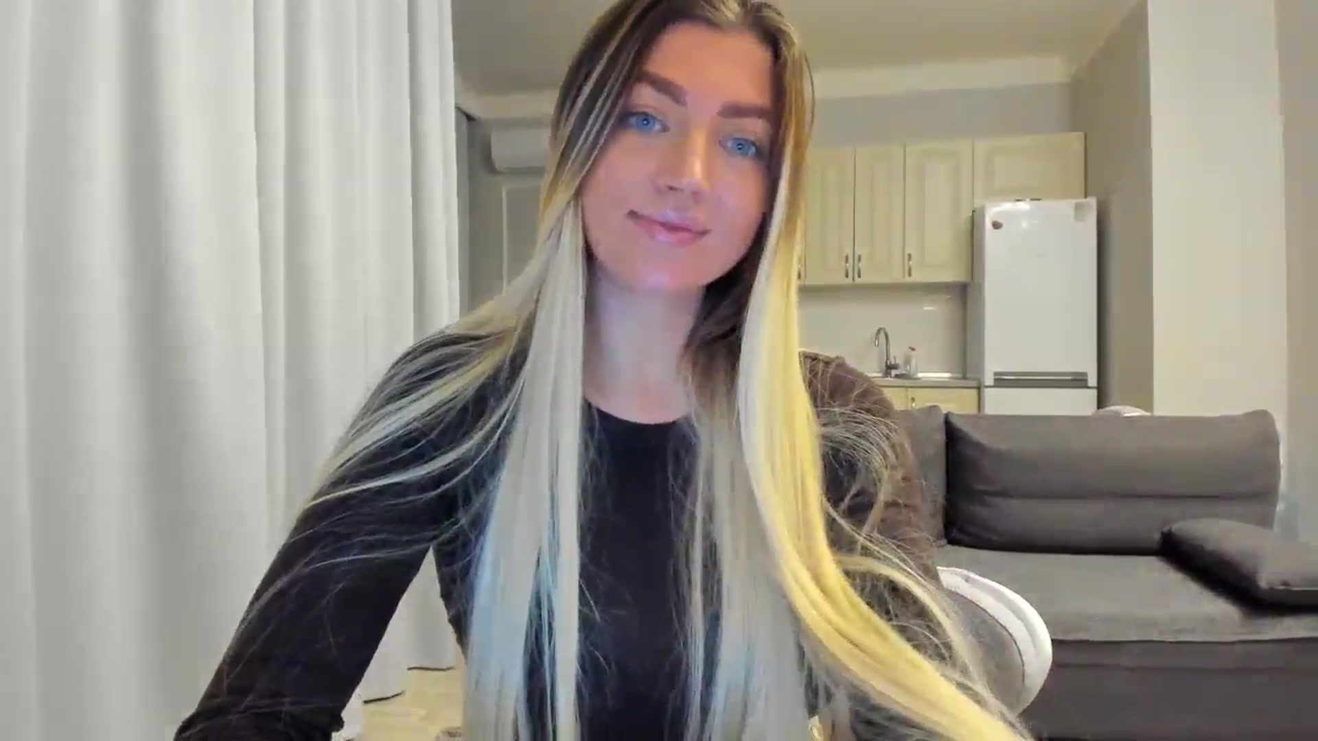 Gallery image thumbnail from Lily_8's myfreecams stream on, 10/21/2025, 16:25 image 12 of 20
