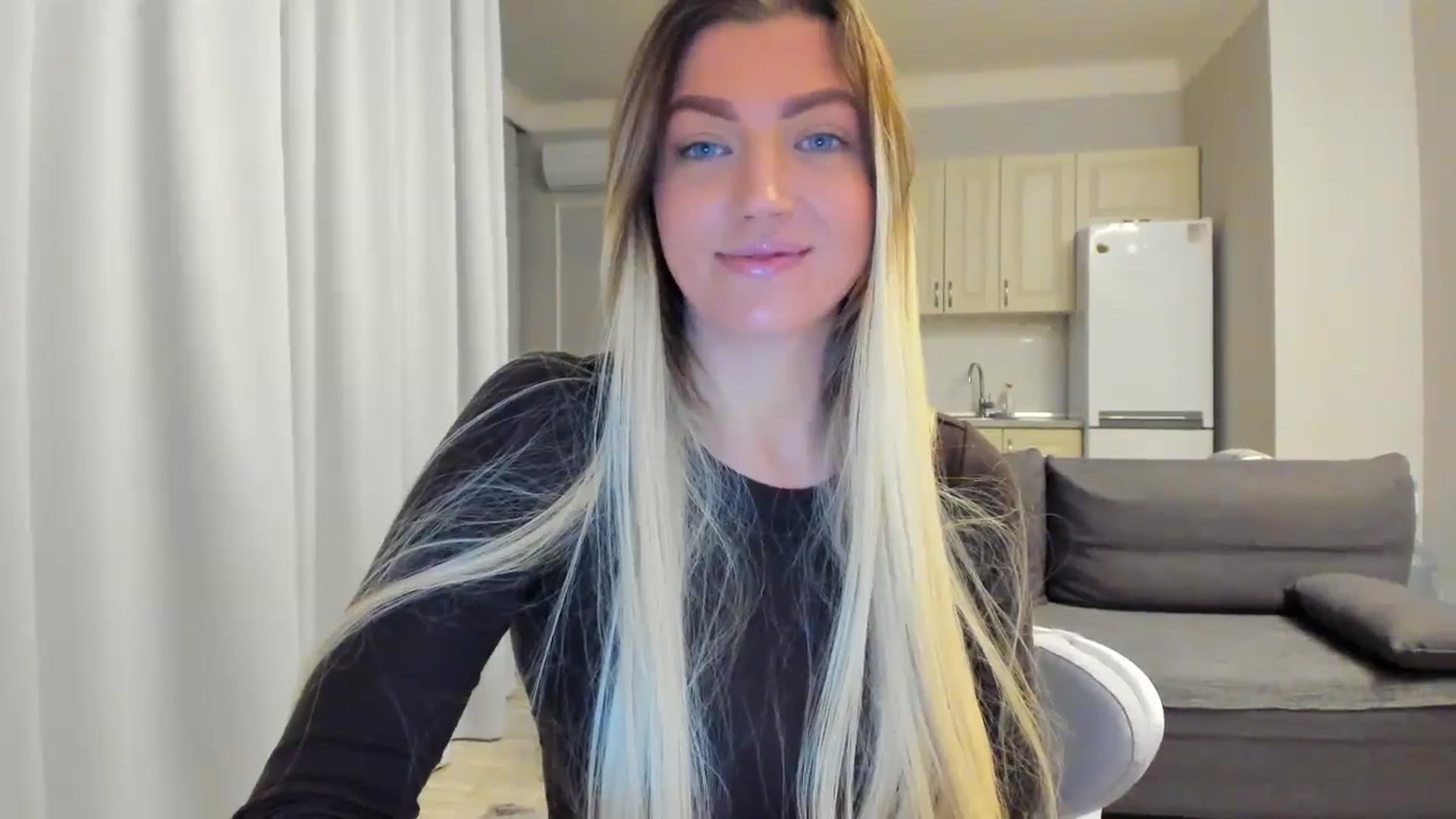 Gallery image thumbnail from Lily_8's myfreecams stream on, 10/21/2025, 16:25 image 16 of 20