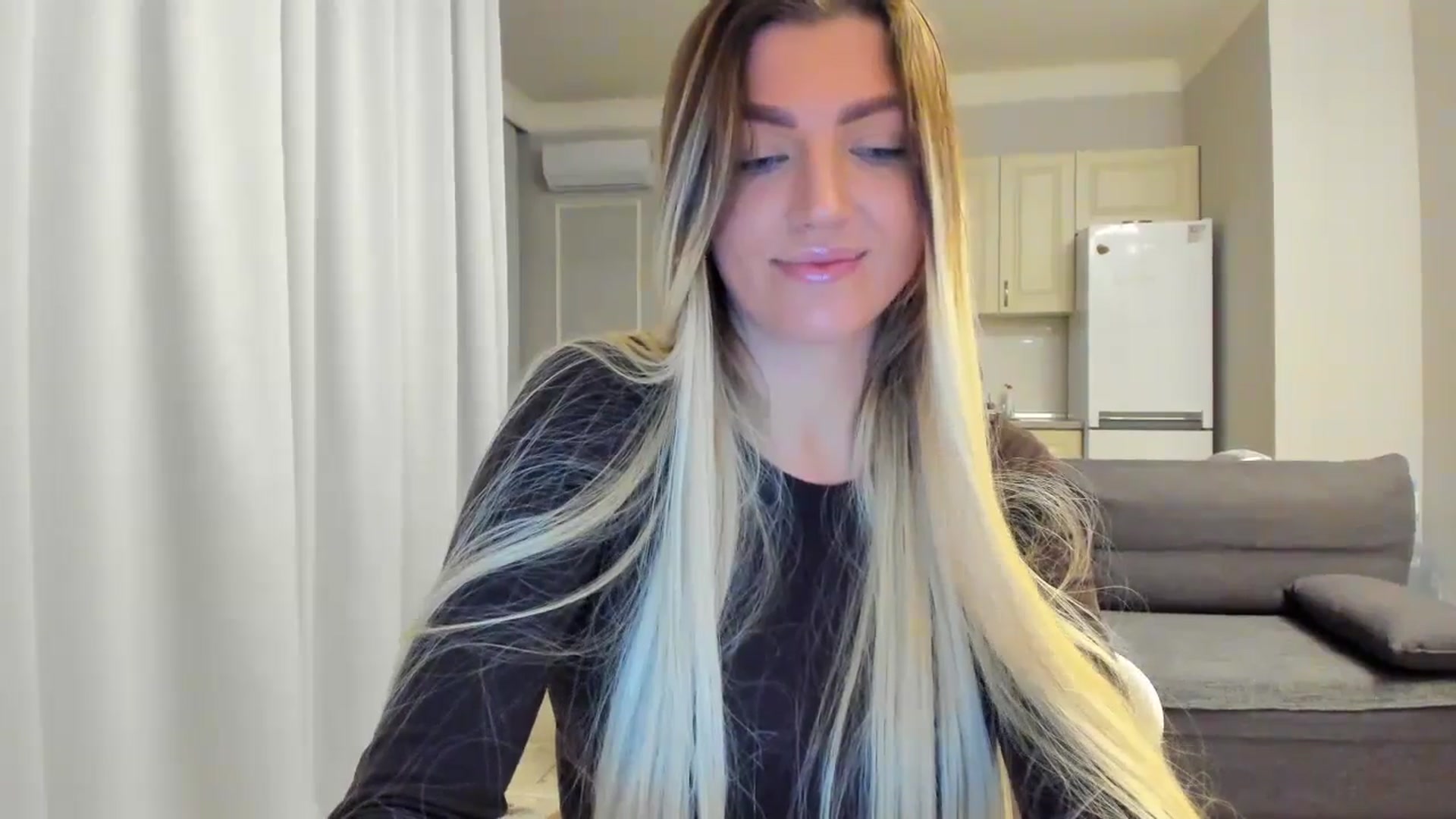 Gallery image thumbnail from Lily_8's myfreecams stream on, 10/21/2025, 16:25 image 14 of 20