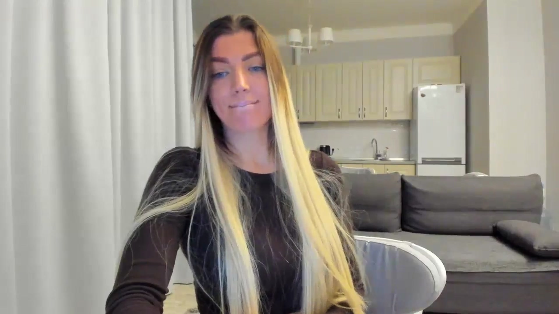 Gallery image thumbnail from Lily_8's myfreecams stream on, 10/21/2025, 16:25 image 15 of 20