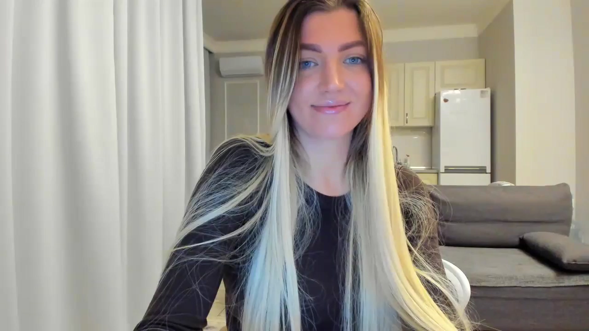 Gallery image thumbnail from Lily_8's myfreecams stream on, 10/21/2025, 16:25 image 13 of 20