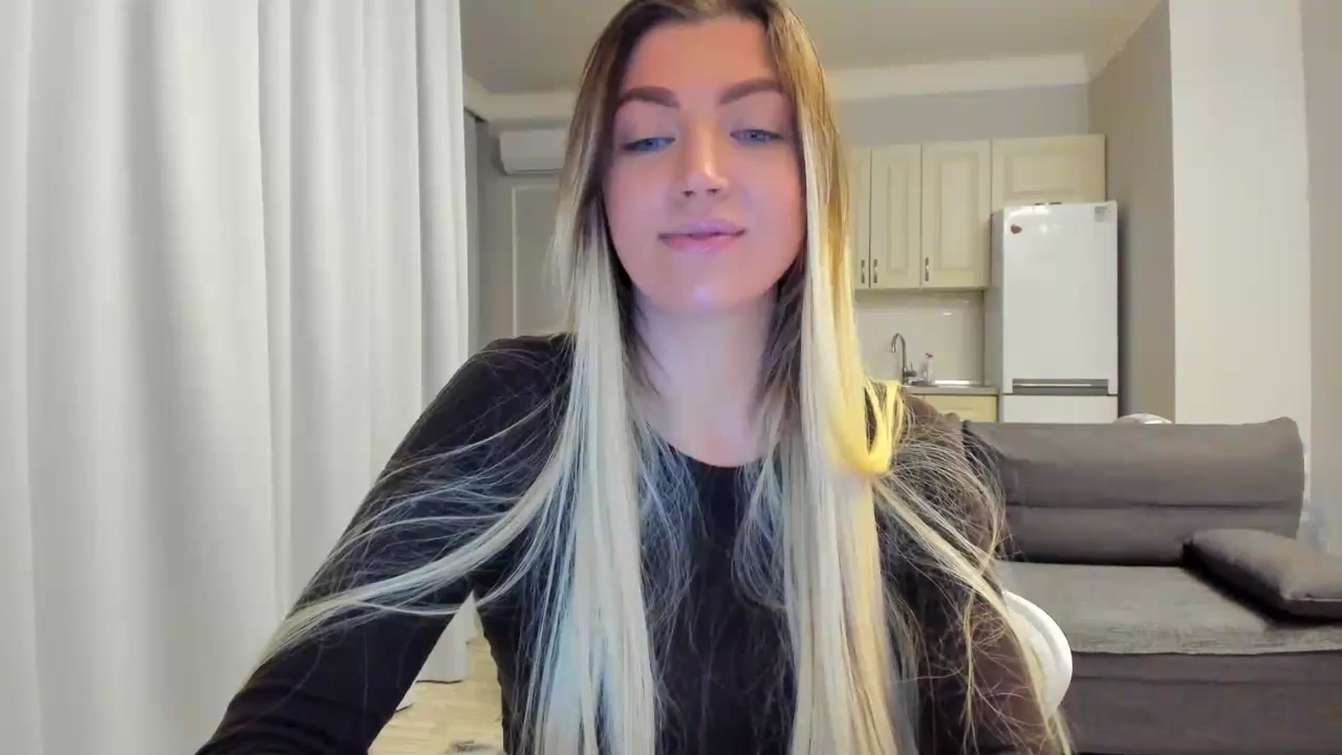 Gallery image thumbnail from Lily_8's myfreecams stream on, 10/21/2025, 16:25 image 19 of 20
