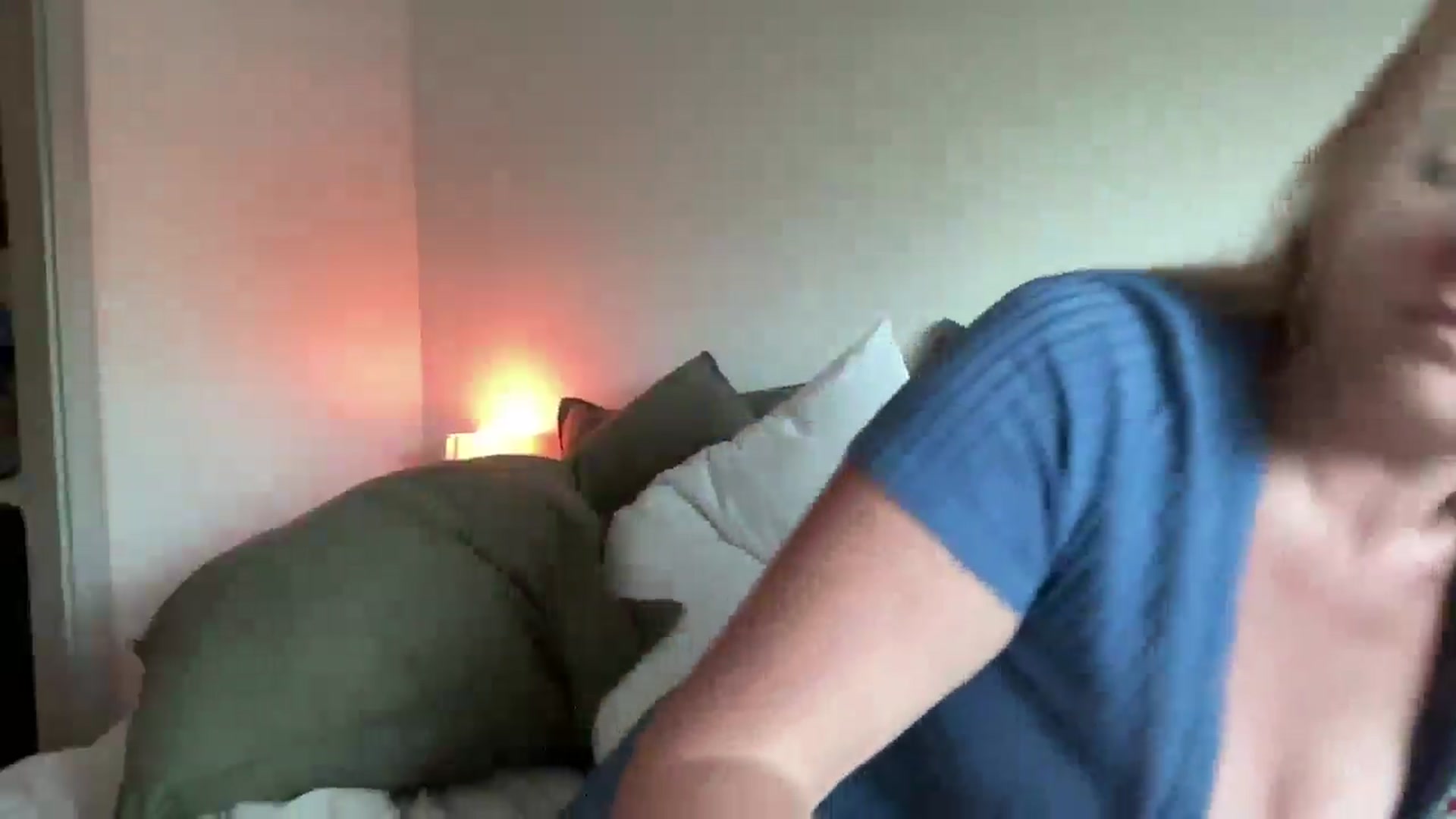 Gallery image thumbnail from Lily_Kell's myfreecams stream on, 04/16/2025, 23:42 image 16 of 20