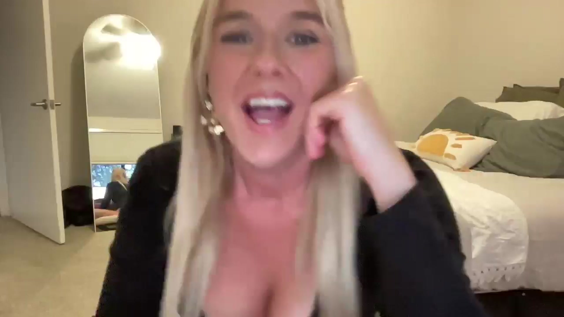 Gallery image thumbnail from Lily_Kell's myfreecams stream on, 04/29/2025, 01:16 image 2 of 20