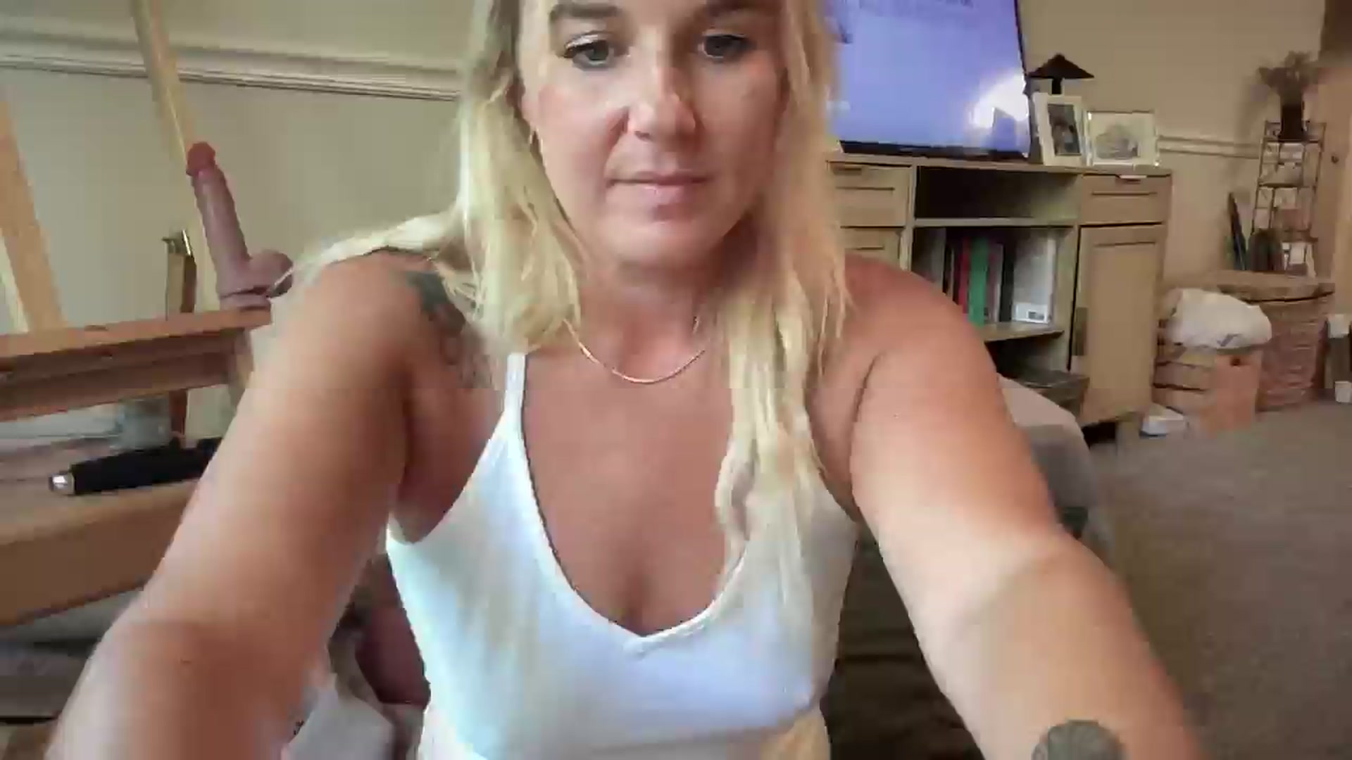 Gallery image thumbnail from Lily_Kell's myfreecams stream on, 06/29/2025, 17:23 image 8 of 20