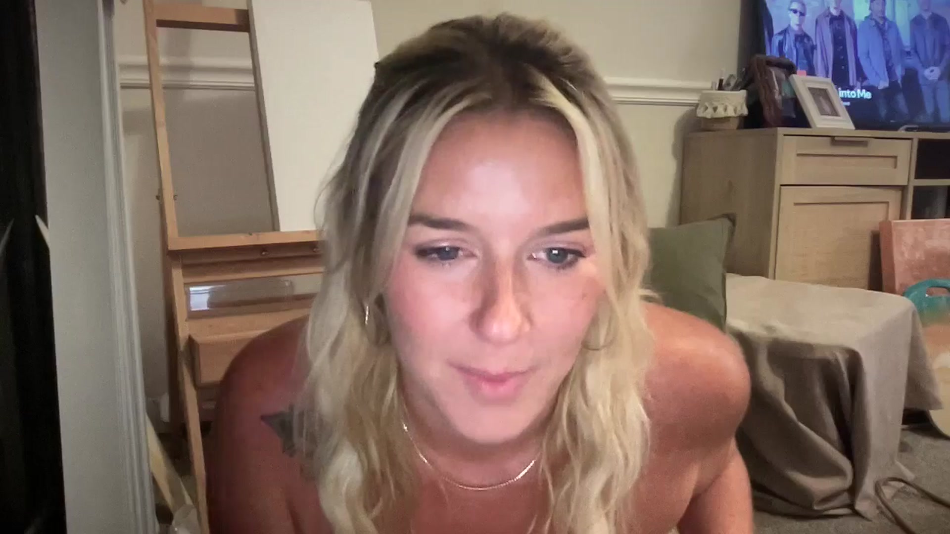 Gallery image thumbnail from Lily_Kell's myfreecams stream on, 07/09/2025, 02:10 image 14 of 20