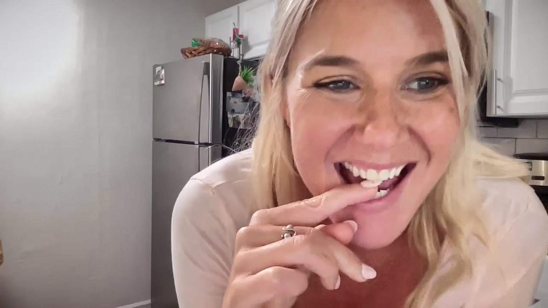 Gallery image thumbnail from Lily_Kell's myfreecams stream on, 08/25/2025, 18:30 image 8 of 20