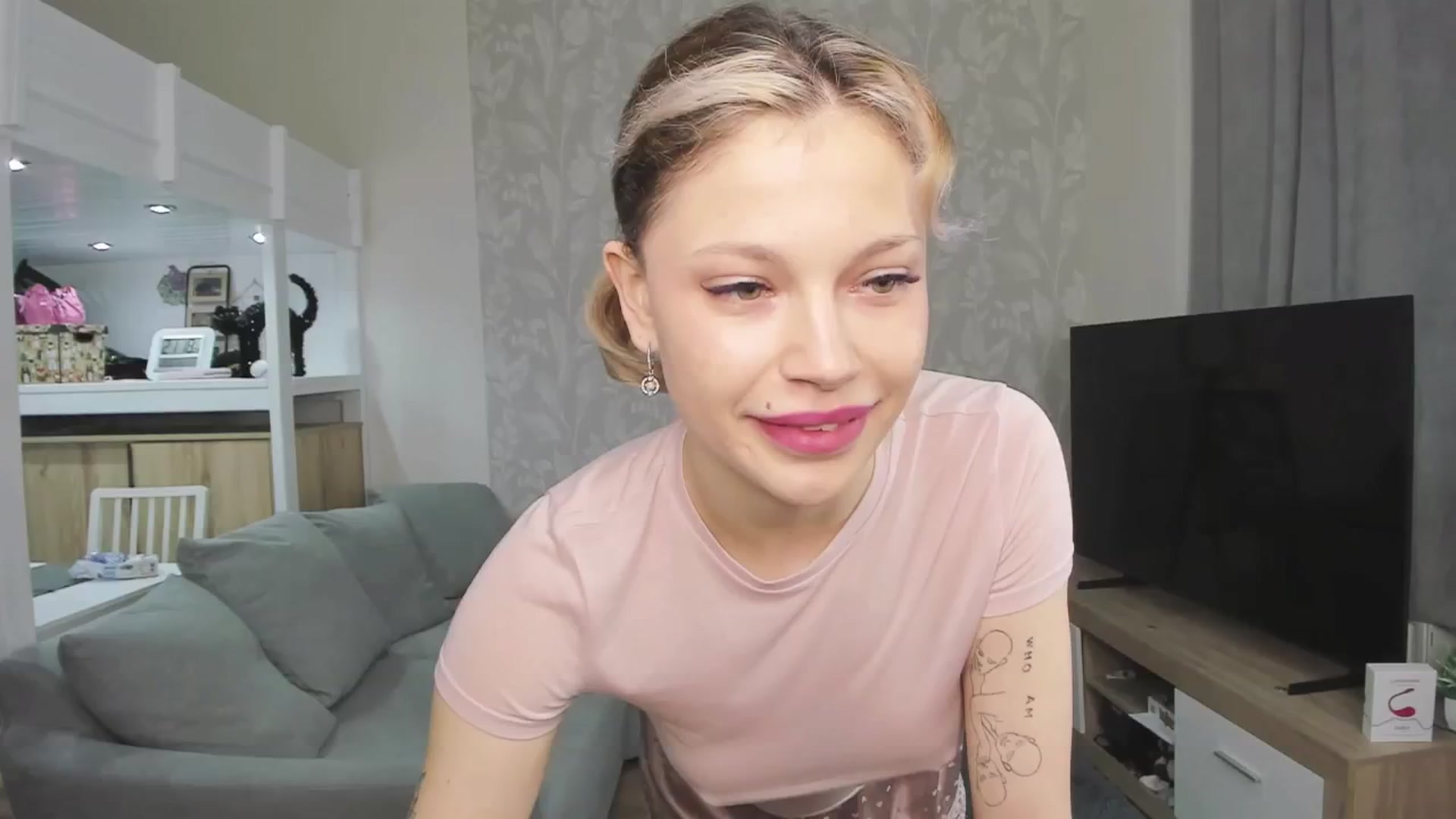 Gallery image thumbnail from Lily_Rader19's myfreecams stream on, 03/26/2025, 20:50 image 9 of 20