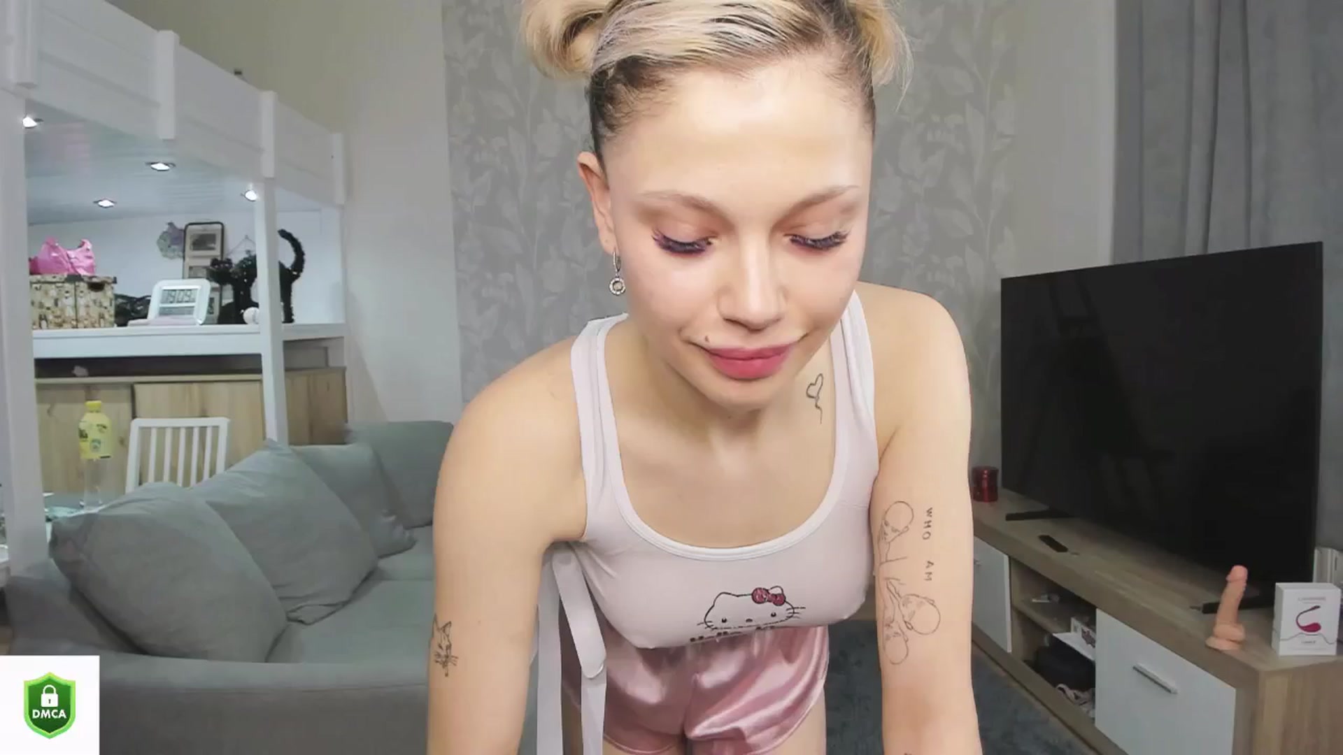 Gallery image thumbnail from Lily_Rader19's myfreecams stream on, 03/28/2025, 19:17 image 1 of 20