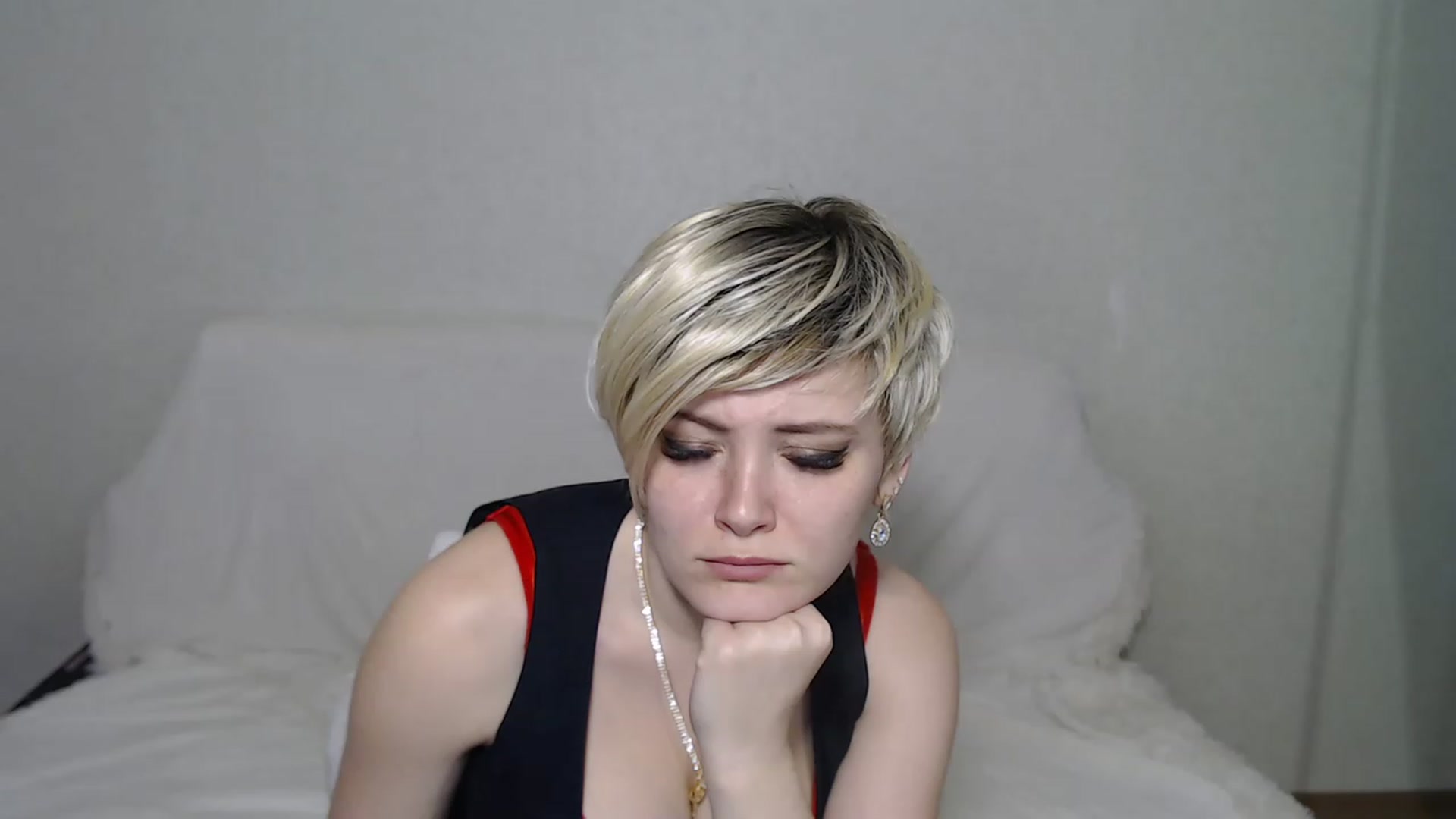 Gallery image thumbnail from Lily_Vitae's myfreecams stream on, 04/03/2023, 21:52 image 3 of 20