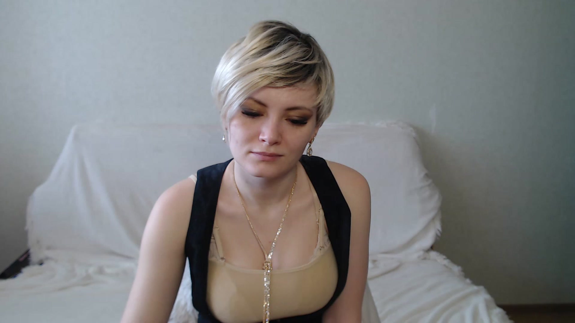 Gallery image thumbnail from Lily_Vitae's myfreecams stream on, 04/05/2023, 12:39 image 6 of 20