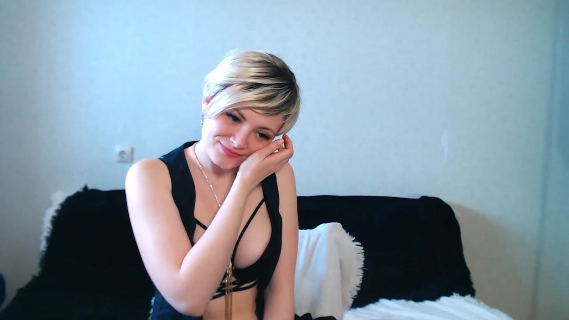 Gallery image thumbnail from Lily_Vitae's myfreecams stream on, 04/06/2023, 10:15 image 8 of 20