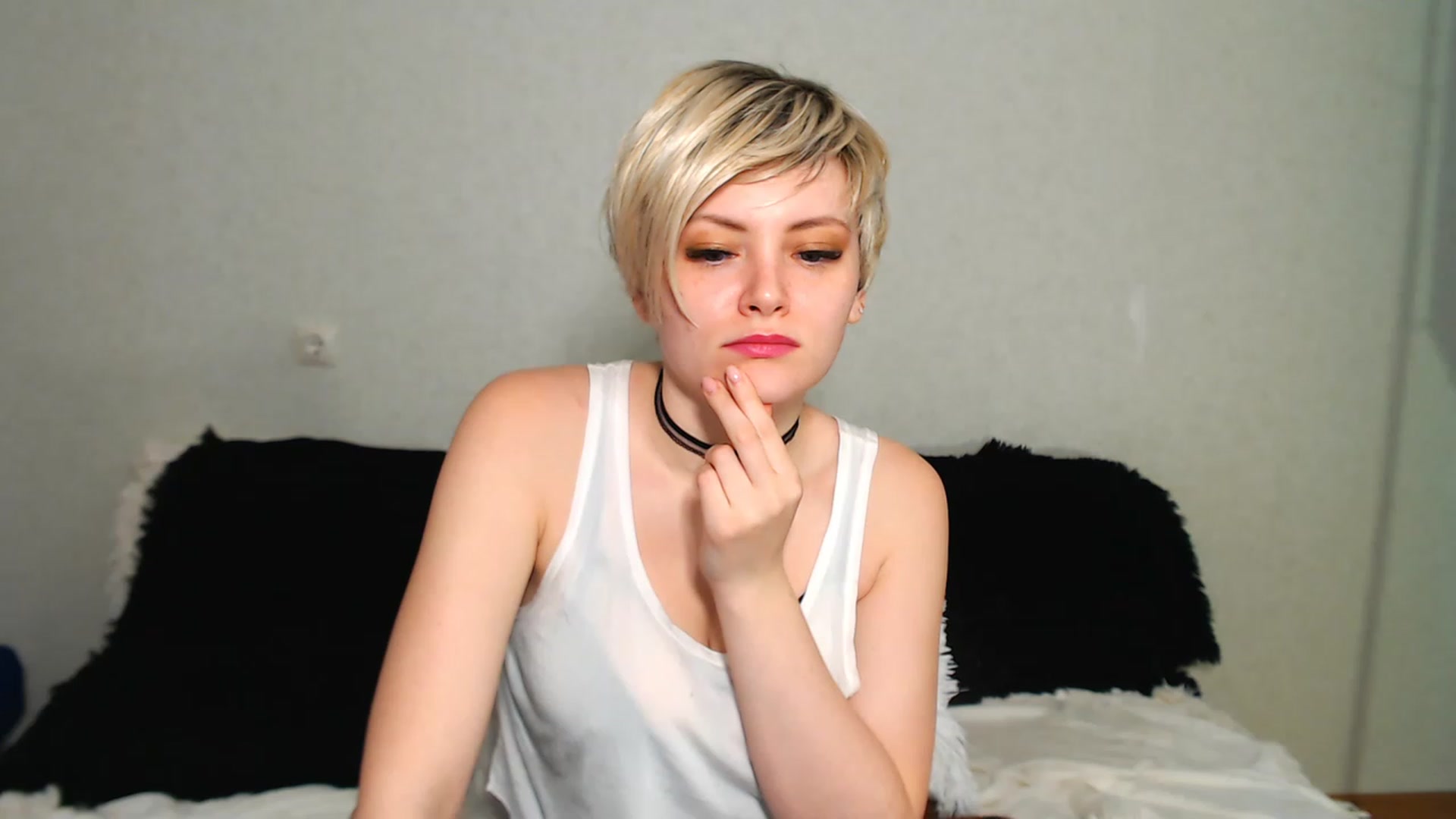 Gallery image thumbnail from Lily_Vitae's myfreecams stream on, 04/06/2023, 16:17 image 5 of 20