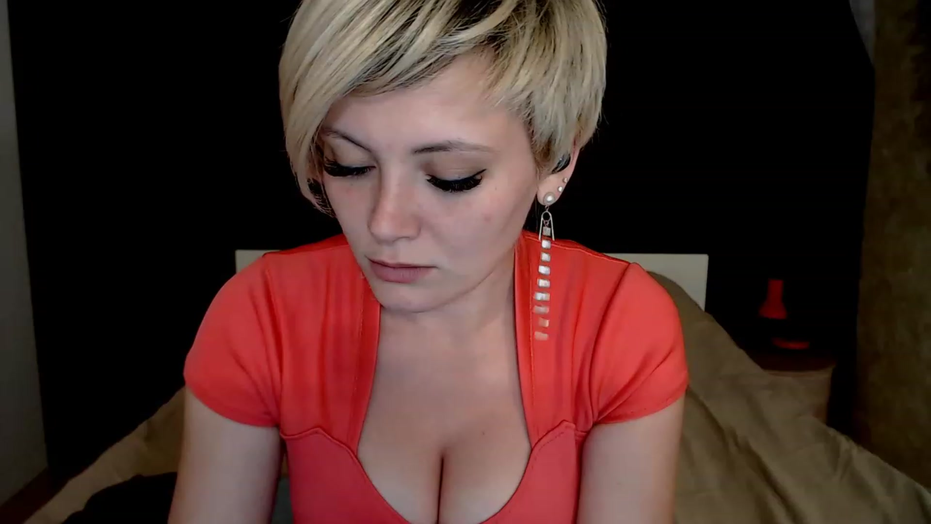 Gallery image thumbnail from Lily_Vitae's myfreecams stream on, 06/13/2023, 24:01 image 8 of 20