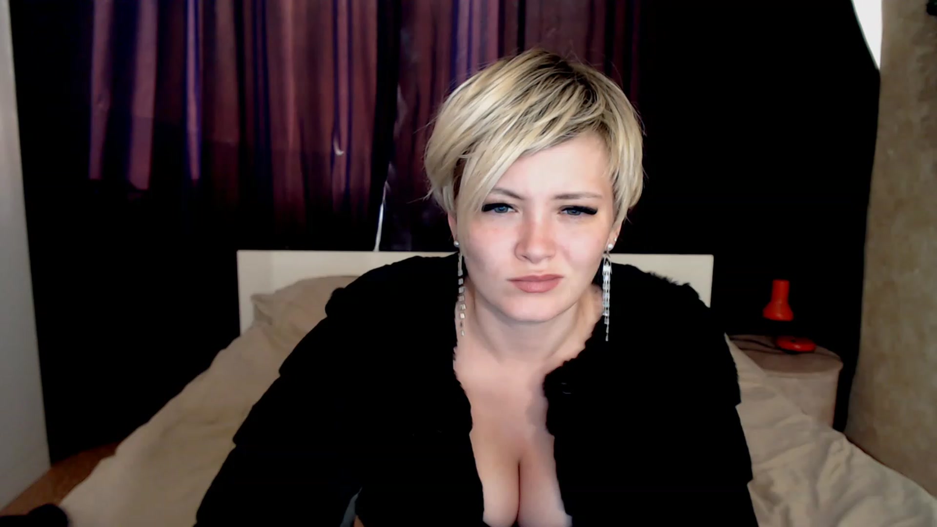 Gallery image thumbnail from Lily_Vitae's myfreecams stream on, 06/13/2023, 24:01 image 17 of 20