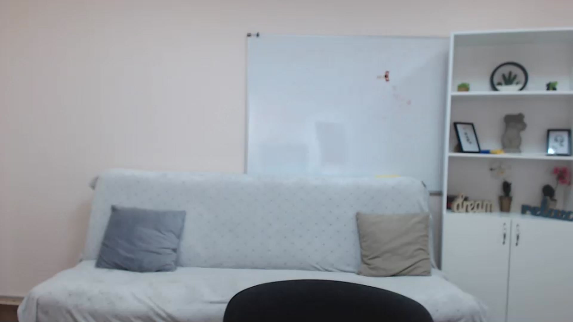 Gallery image thumbnail from Limana_xo's myfreecams stream on, 07/20/2023, 13:11 image 10 of 20