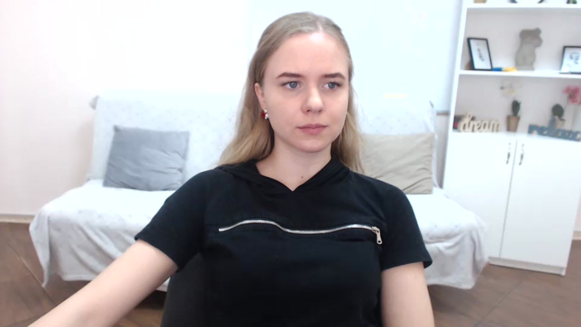 Gallery image thumbnail from Limana_xo's myfreecams stream on, 07/20/2023, 13:11 image 1 of 20
