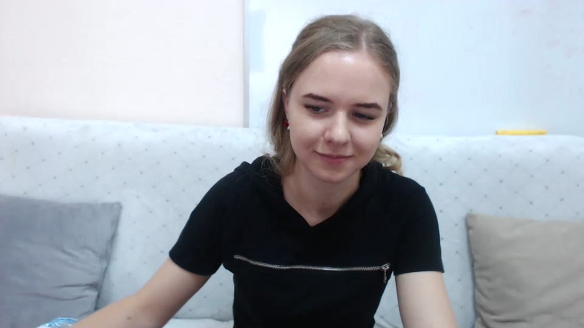 Gallery image thumbnail from Limana_xo's myfreecams stream on, 07/20/2023, 13:11 image 13 of 20
