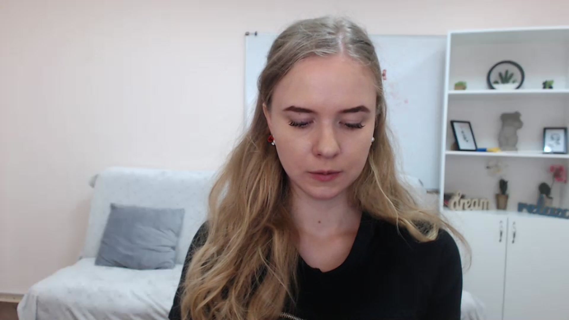 Gallery image thumbnail from Limana_xo's myfreecams stream on, 07/20/2023, 13:11 image 9 of 20