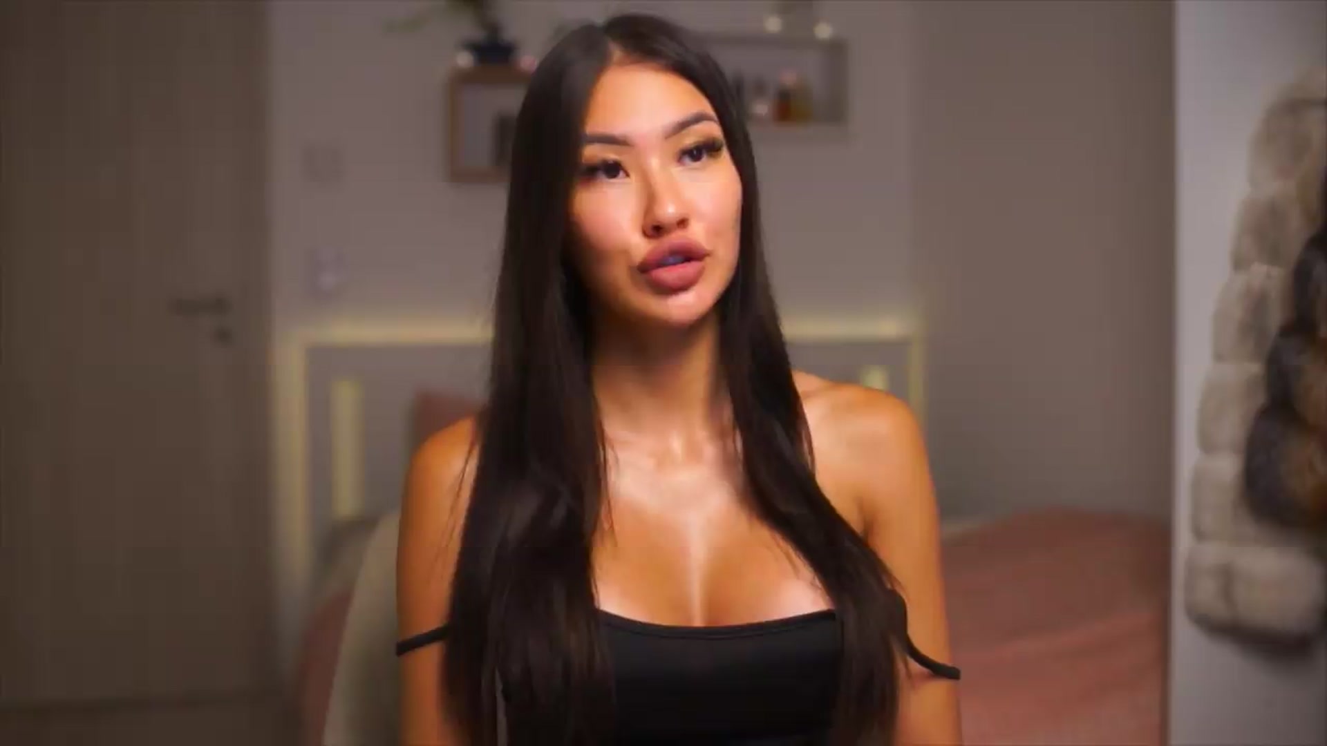 Gallery image thumbnail from LimitedMai's myfreecams stream on, 07/17/2026, 20:57 image 17 of 20