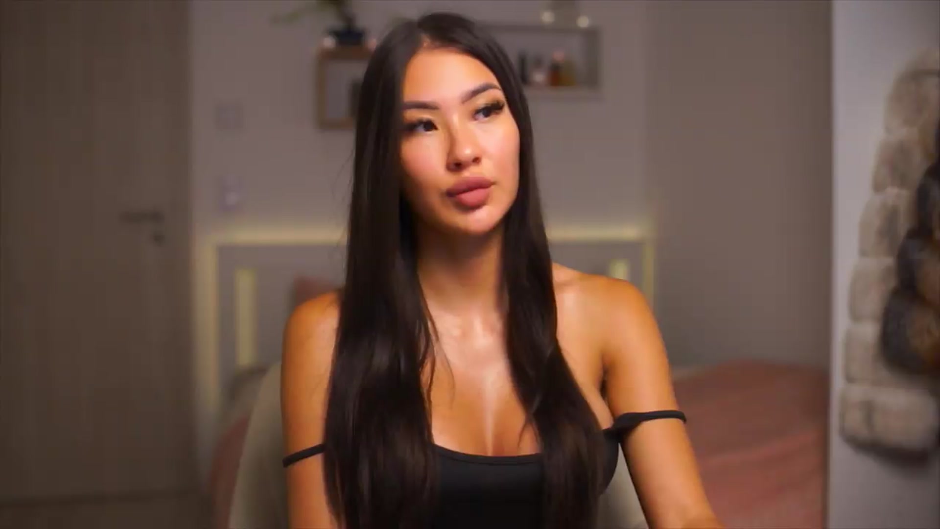 Gallery image thumbnail from LimitedMai's myfreecams stream on, 07/17/2026, 20:57 image 16 of 20