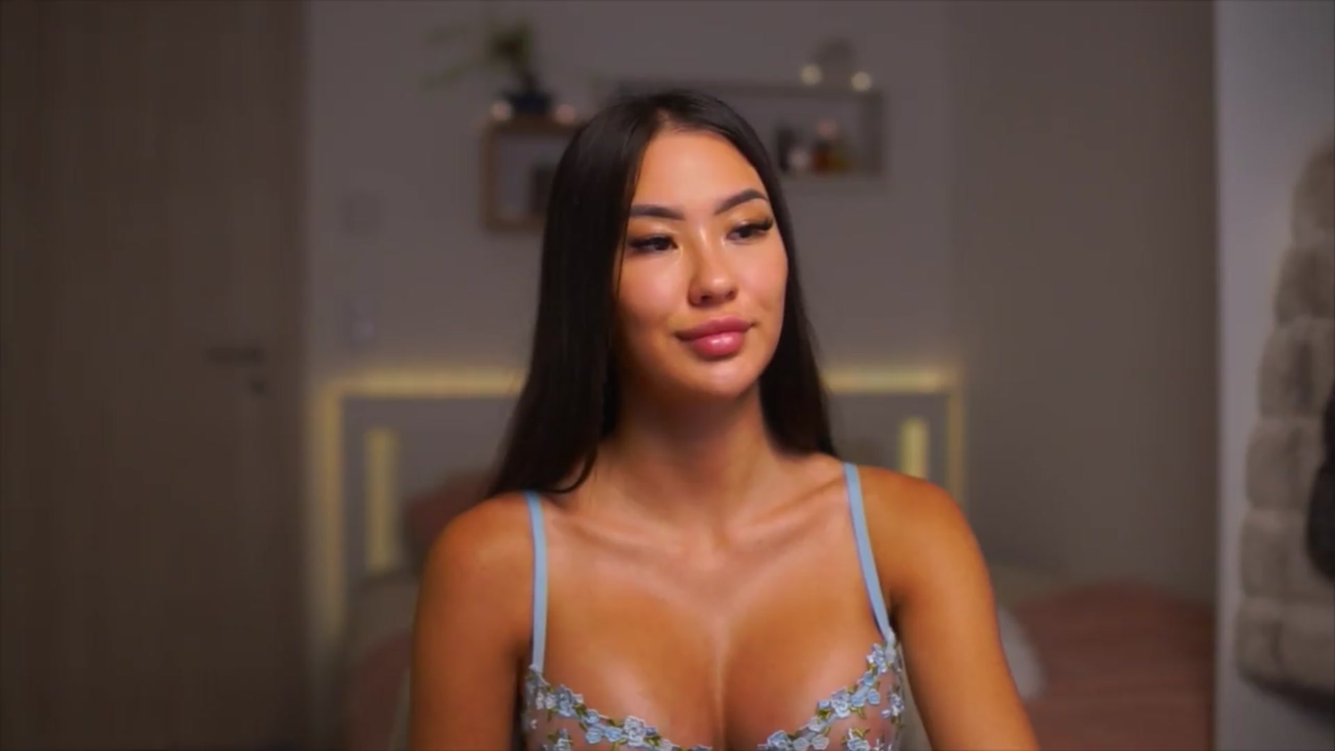 Gallery image thumbnail from LimitedMai's myfreecams stream on, 07/20/2026, 21:06 image 12 of 20