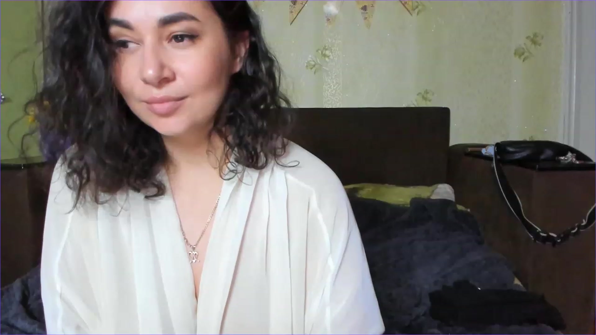 Gallery image thumbnail from LimonadV's myfreecams stream on, 11/19/2022, 18:12 image 11 of 20