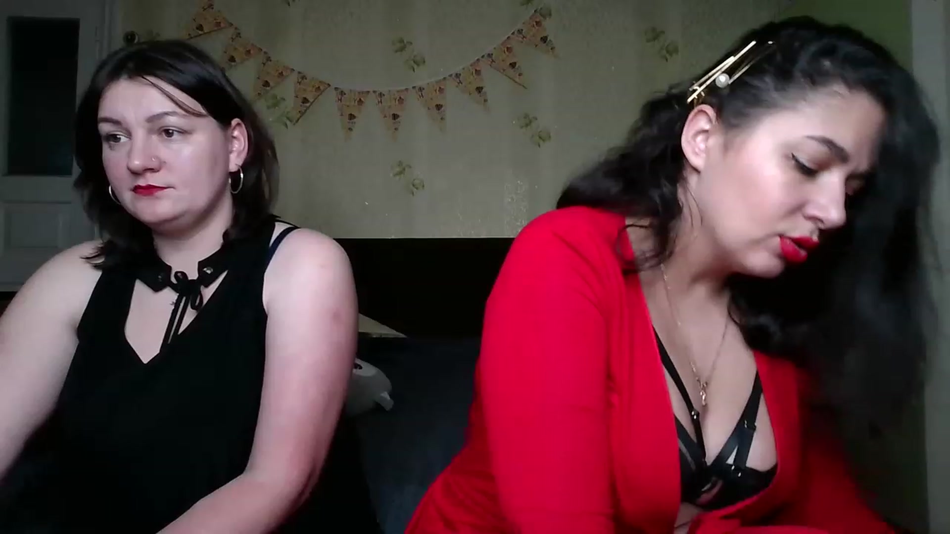 Gallery image thumbnail from LimonadV's myfreecams stream on, 12/03/2022, 14:16 image 7 of 20