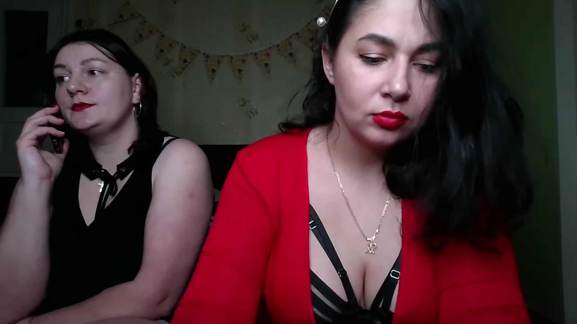 Gallery image thumbnail from LimonadV's myfreecams stream on, 12/03/2022, 14:16 image 5 of 20