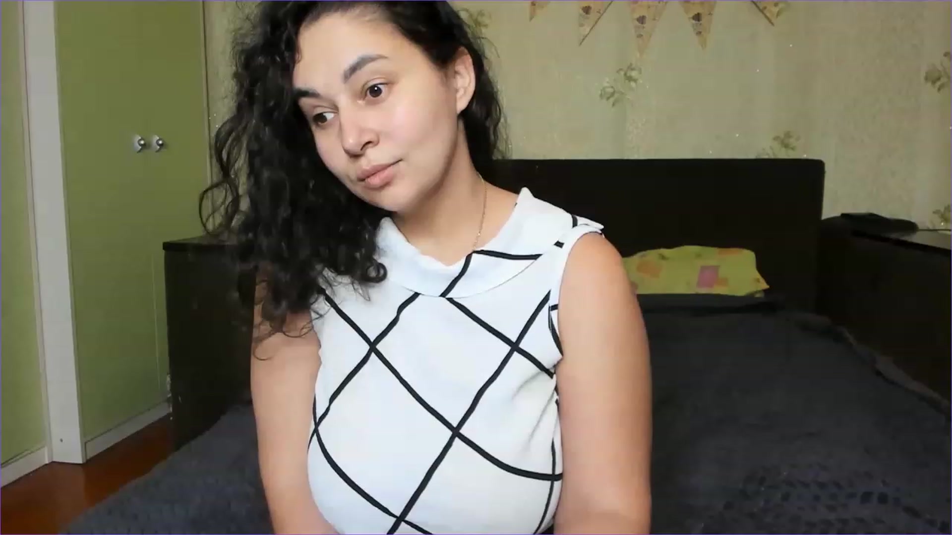 Gallery image thumbnail from LimonadV's myfreecams stream on, 12/27/2022, 11:05 image 1 of 20