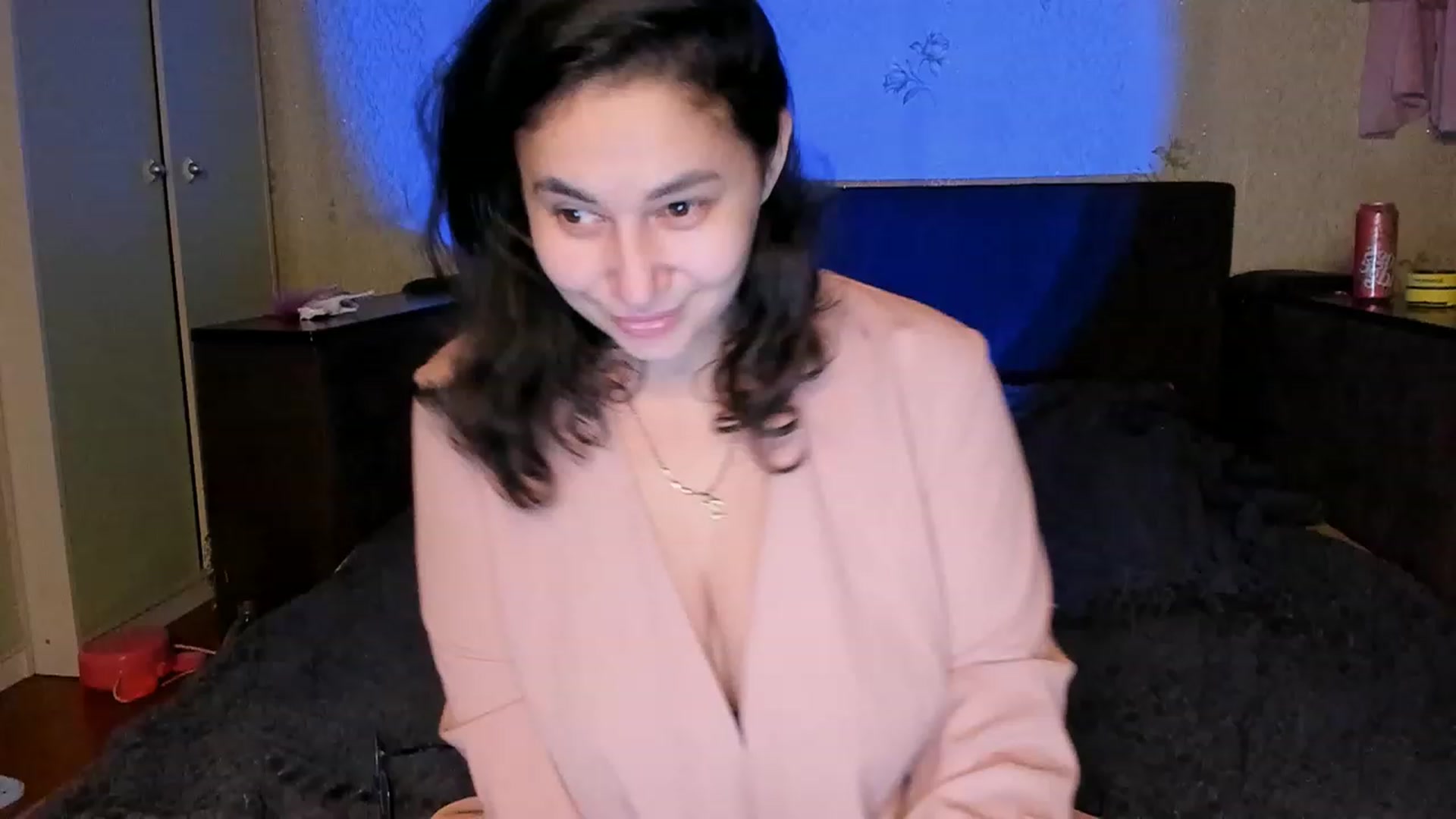 Gallery image thumbnail from LimonadV's myfreecams stream on, 01/04/2023, 16:52 image 19 of 20