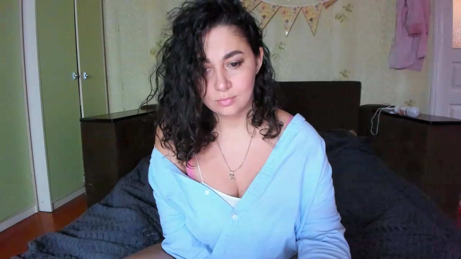 Gallery image thumbnail from LimonadV's myfreecams stream on, 01/09/2023, 11:37 image 16 of 20