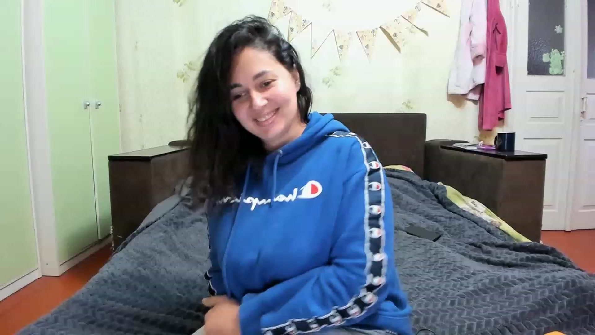 Gallery image thumbnail from LimonadV's myfreecams stream on, 01/12/2023, 11:31 image 12 of 20
