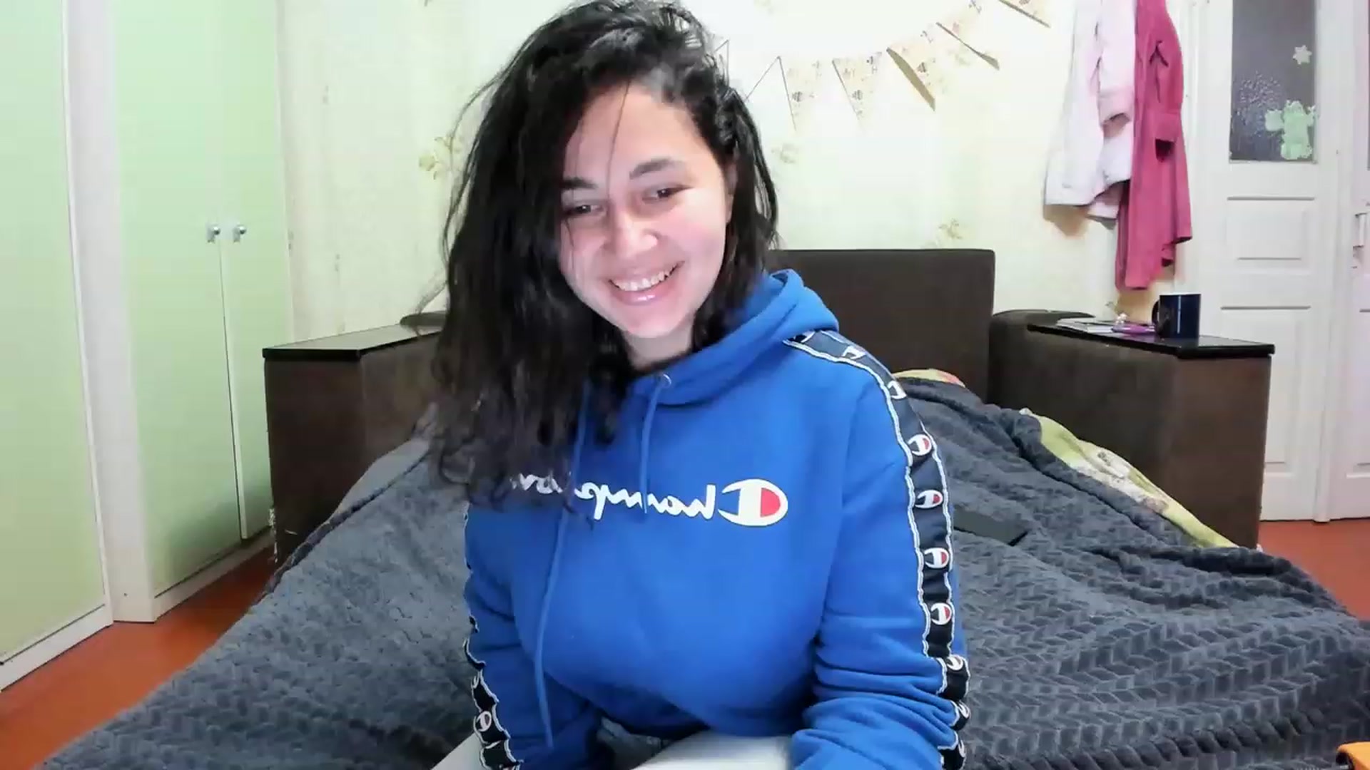Gallery image thumbnail from LimonadV's myfreecams stream on, 01/12/2023, 11:31 image 19 of 20