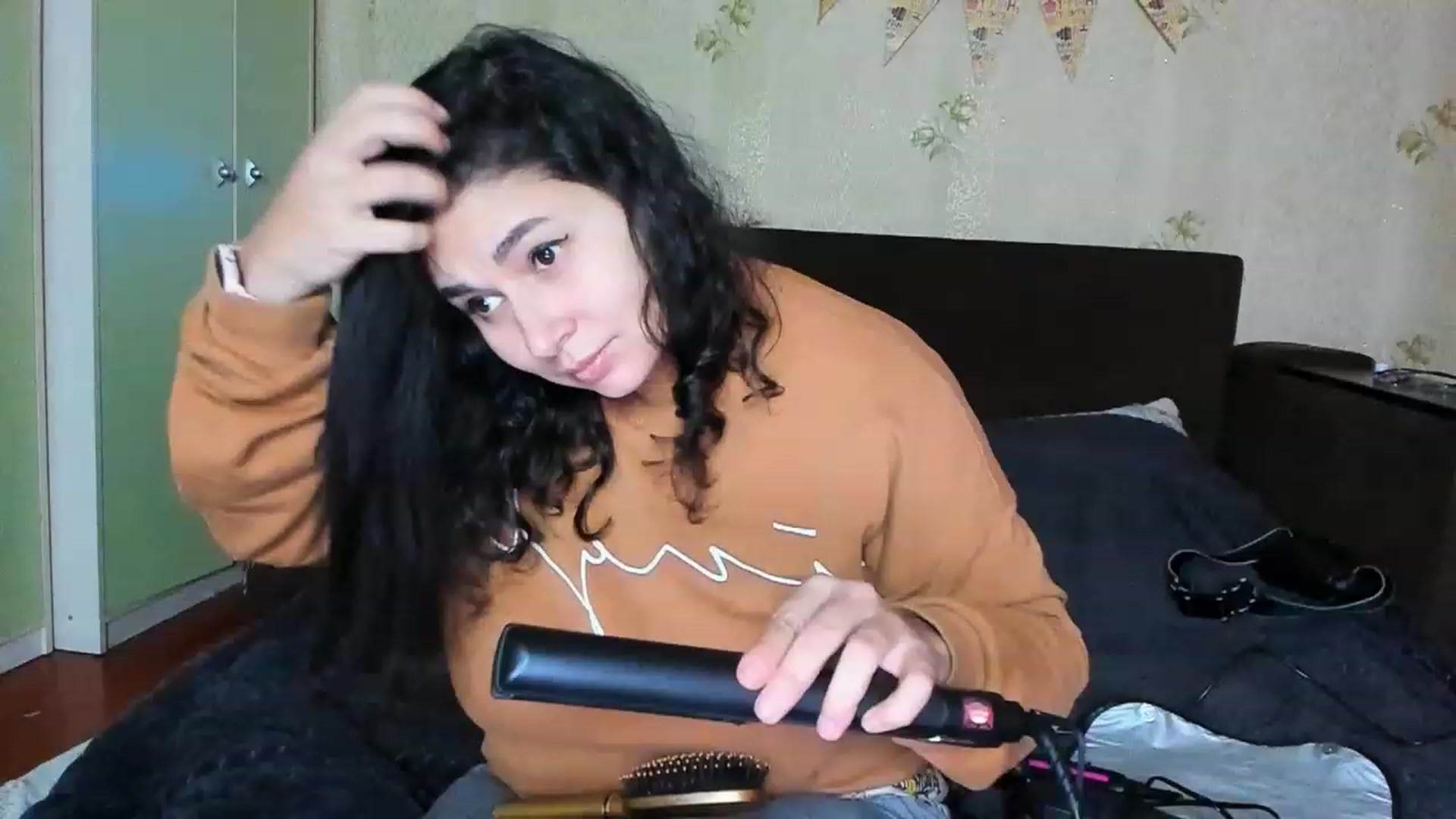 Gallery image thumbnail from LimonadV's myfreecams stream on, 01/30/2023, 10:37 image 10 of 20
