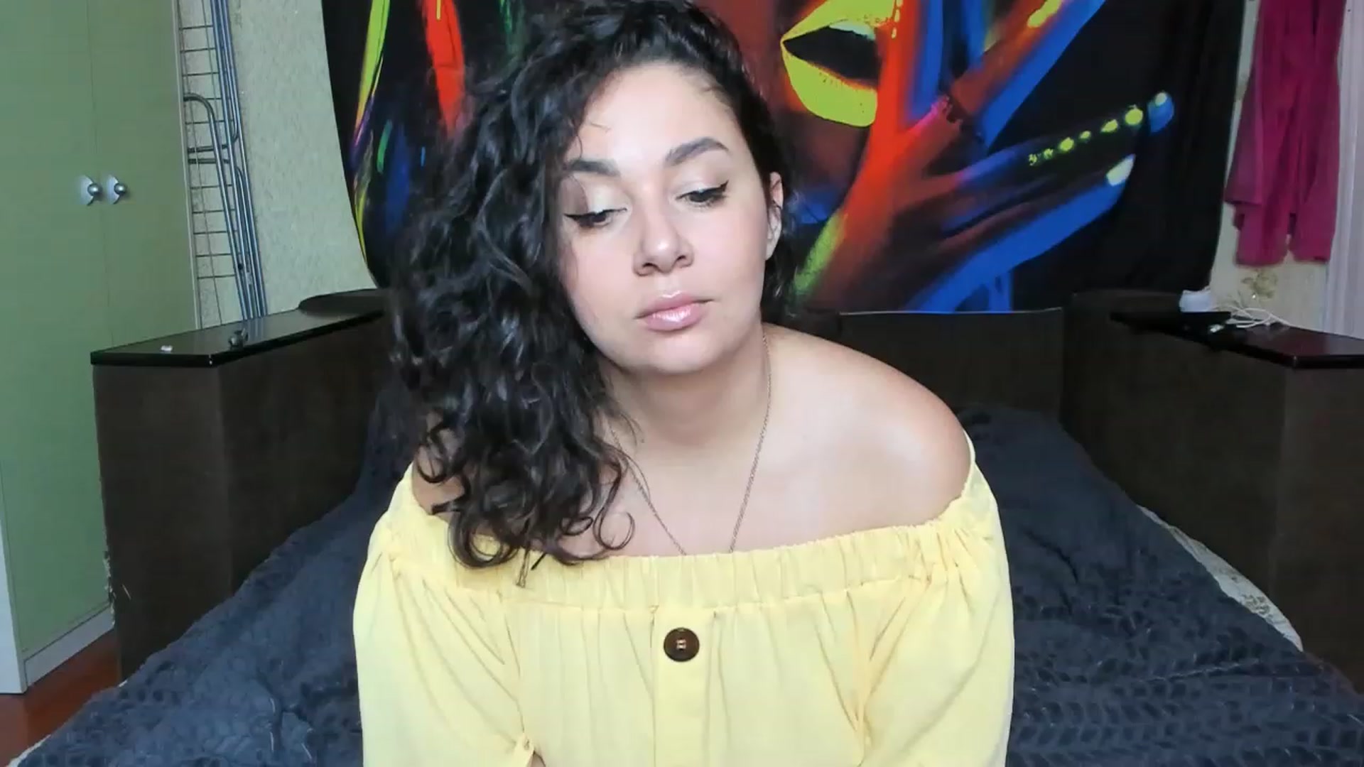 Gallery image thumbnail from LimonadV's myfreecams stream on, 02/13/2023, 07:13 image 5 of 20