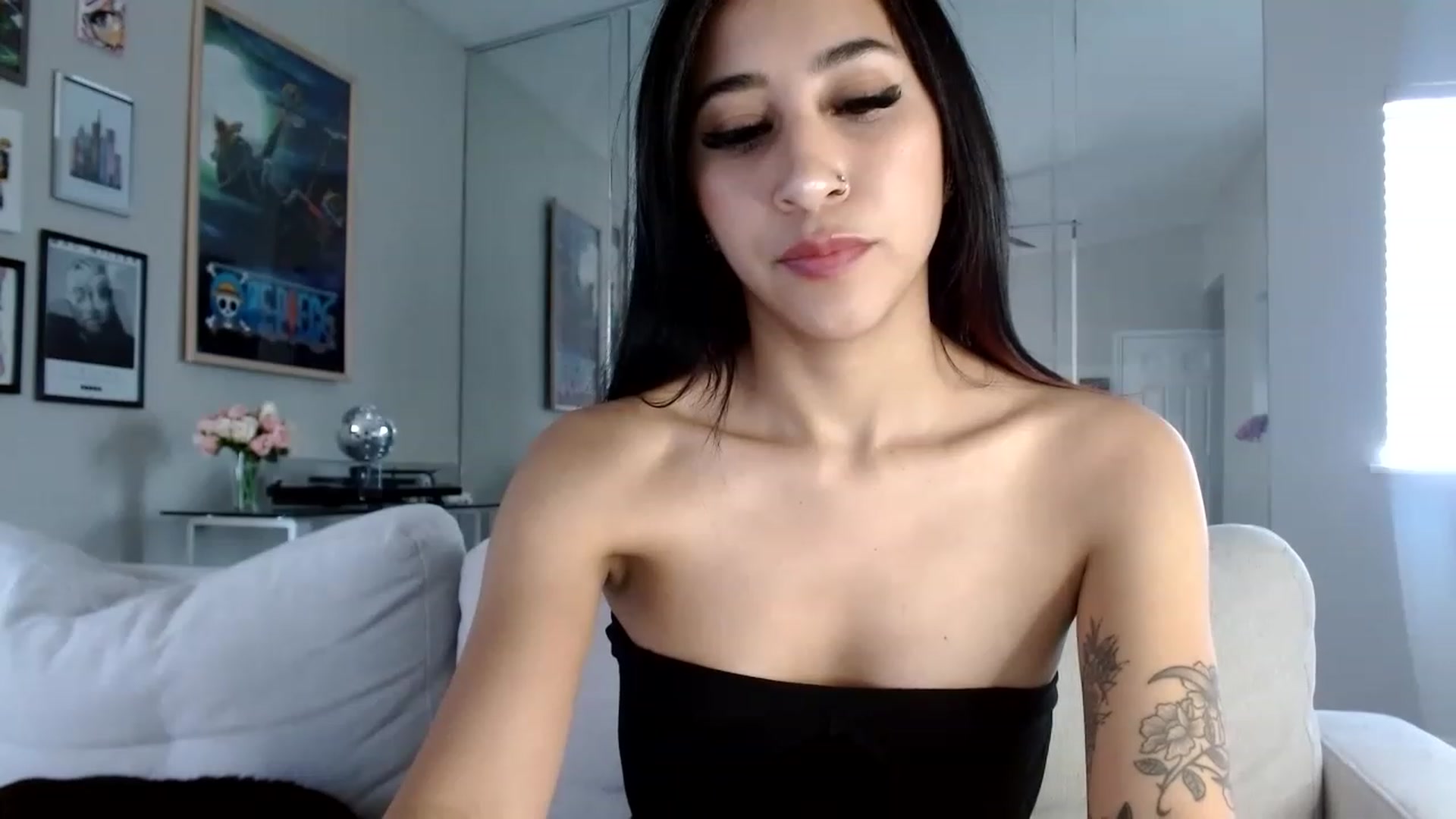 Gallery image thumbnail from Lina6666's myfreecams stream on, 11/28/2022, 15:48 image 20 of 20