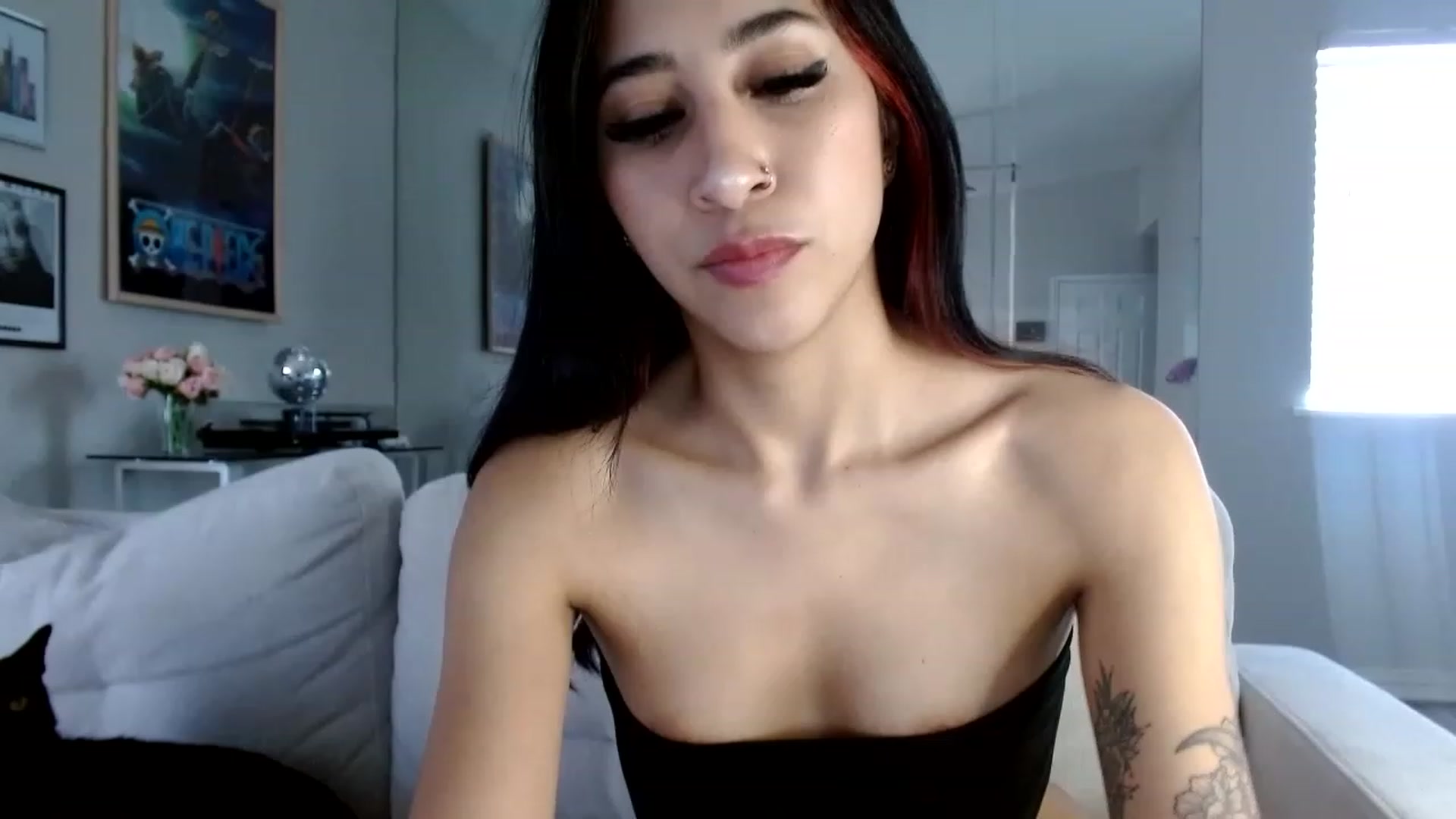 Gallery image thumbnail from Lina6666's myfreecams stream on, 11/28/2022, 16:02 image 5 of 20