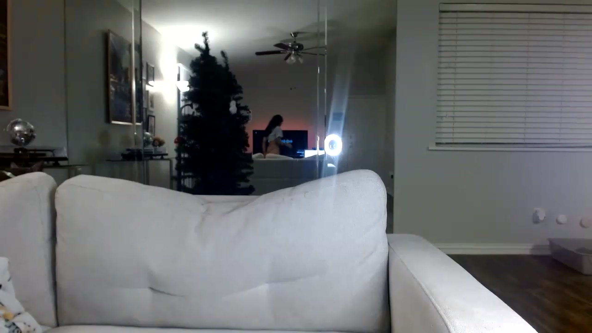Gallery image thumbnail from Lina6666's myfreecams stream on, 12/05/2022, 10:11 image 12 of 20