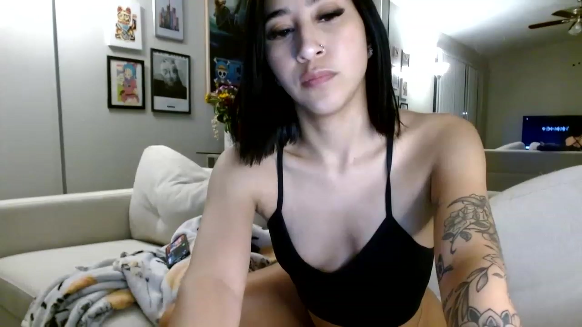 Gallery image thumbnail from Lina6666's myfreecams stream on, 02/03/2023, 11:55 image 4 of 20